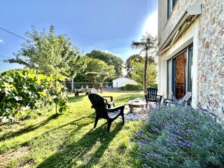 Maison 7 pièces 240 m² · à Floirac · 240 m² · 730 000 €
