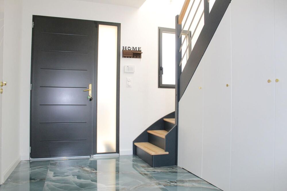 Vente Villa Côtes d'Armor 22440 Ploufragan. Villa d'exception, 5 chambres dont 1 suite parentale au Rdc. Terrasse surélevée, Garage Ploufragan