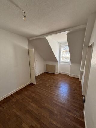  Appartement à louer 3 pièces 