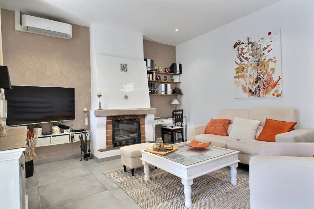 Bas de villa avec jardin - Le Plan du Castellet - 69 m² - 335 000
