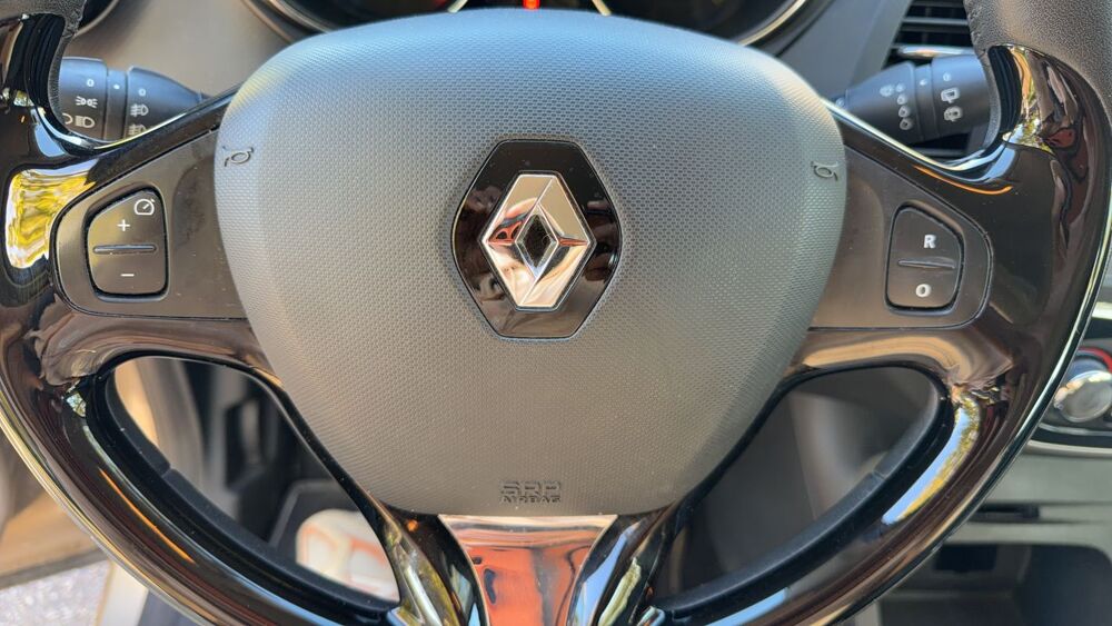 Captur 0.9 TCe 90 Zen 2015 occasion 78180 Montigny Le Bretonneux