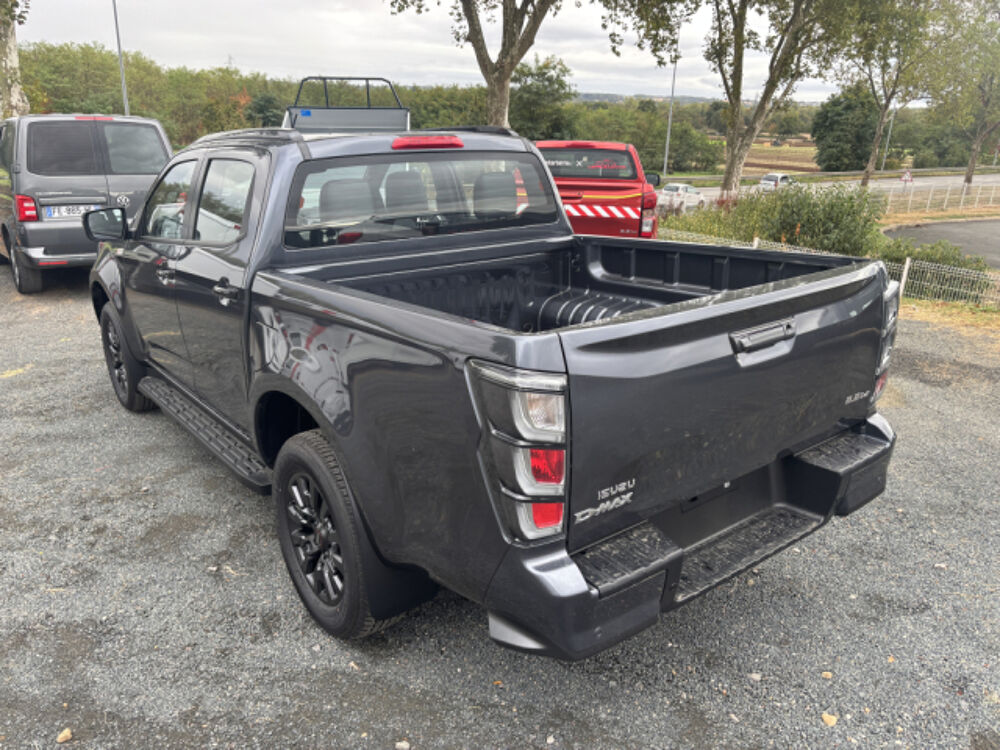 D-MAX 2026 CREW CABINE A/T NITRO SPORT 2026 occasion 69830 Saint Georges De Reneins