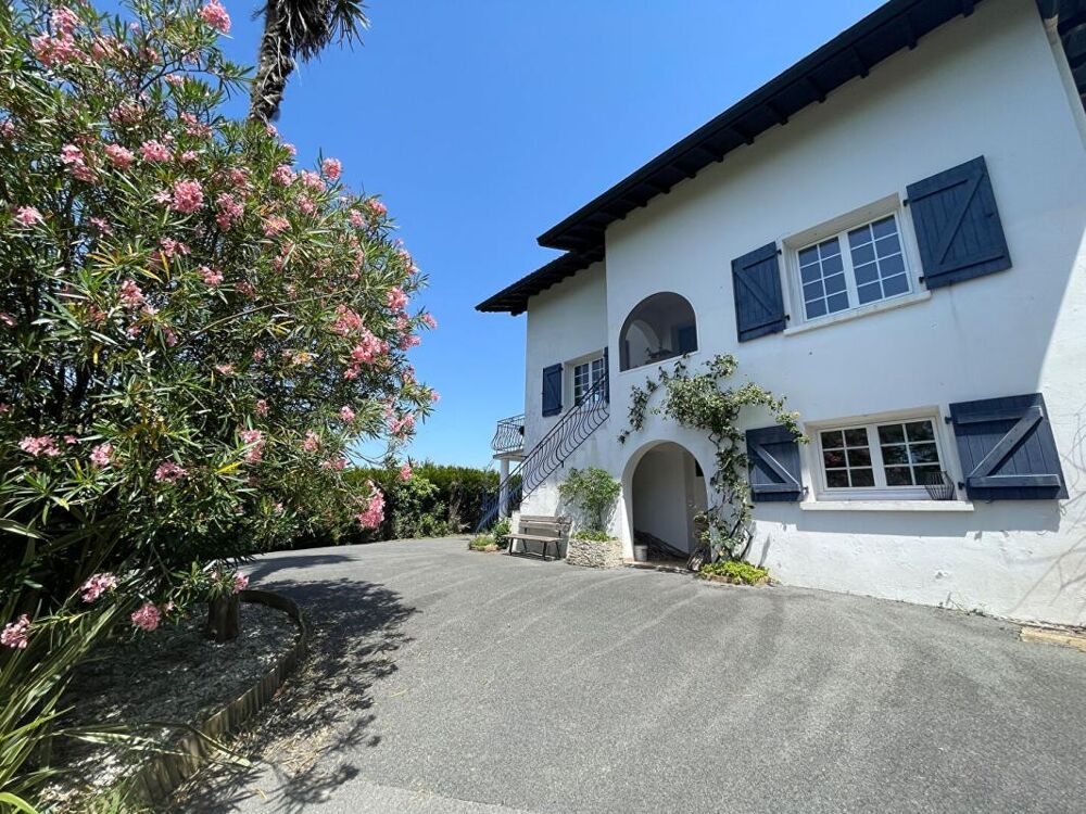 � vendre  Maison Cambo-les-Bains (64250)