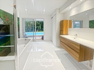  Maison à vendre 8 pièces 220 m²