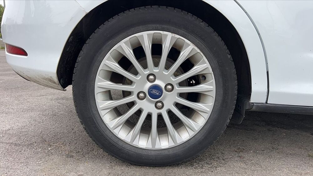 B-max 1.0 Ecoboost120 Titanium 2013 occasion 78570 Chanteloup Les Vignes