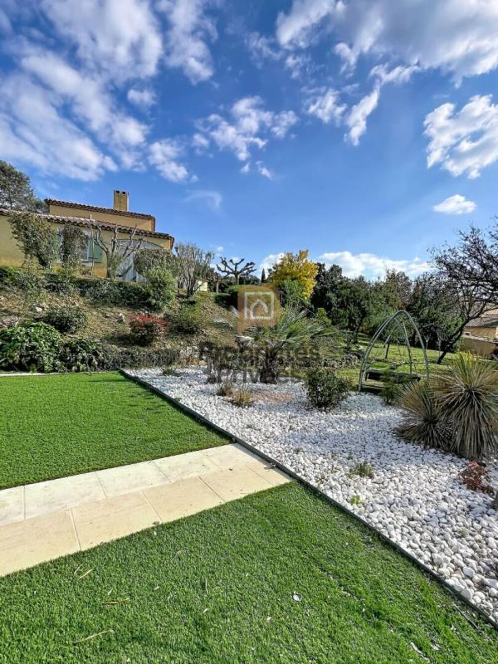 � vendre  Villa Saint-Maximin-la-Sainte-Baume (83470)