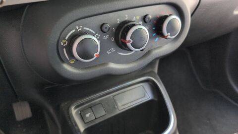 Twingo III 1.0 SCe 75 Zen Top D&eacute;couvrable - Toit ouvrant 2019 occasion 69110 Sainte Foy Les Lyon