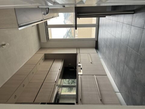  Appartement � louer 4 pi�ces 93 m�