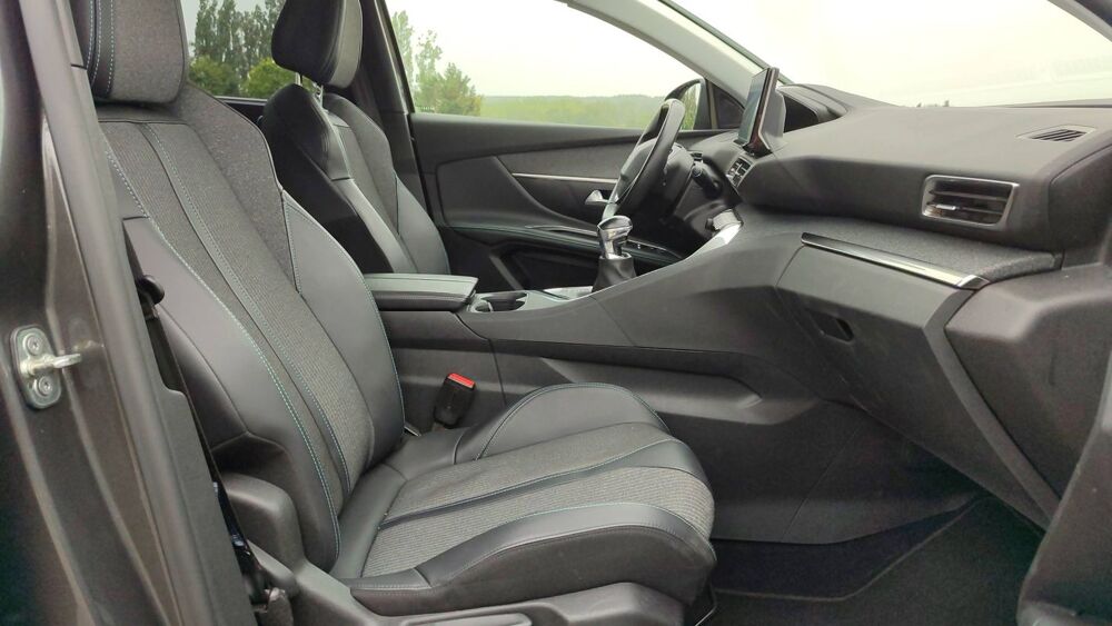 5008 1.2 PURETECH 130.0 Allure Pack 2023 occasion 35000 Rennes