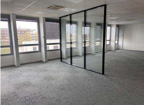 A louer, surface de bureaux  r&eacute;nov&eacute;e de 258 m&sup2; 7571 92100 Boulogne billancourt