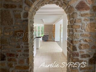  Maison  vendre 6 pices 221 m