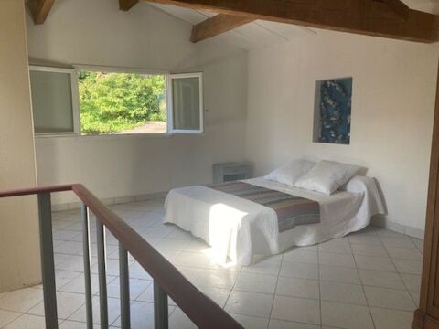   Studio de 50m2 à louer sur Saint-Marcel-d'Ardèche Appartement - 1 pièce(s) - 50 m²