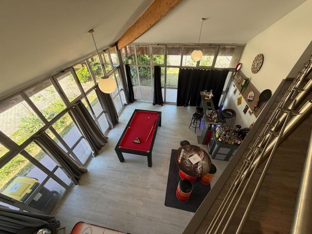 PLAIN-PIED DE 284M² DE SURFACE HABITABLE