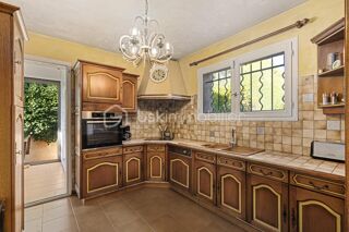  Villa à vendre 5 pièces 216 m²