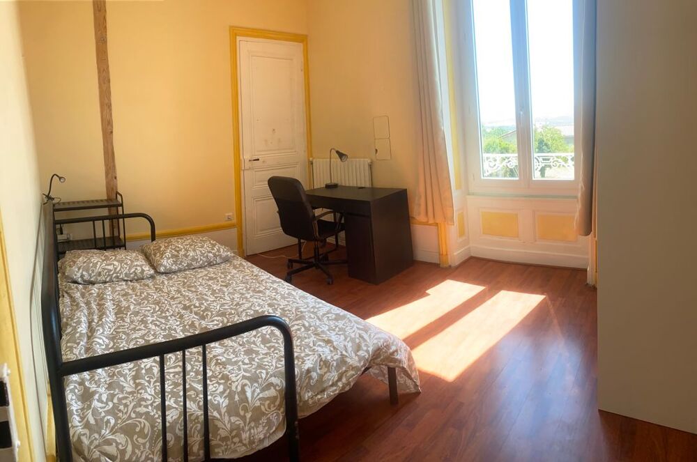 Location Appartement Chambre de 12m2 à louer sur Saint-Martin-la-Plaine Saint martin la plaine