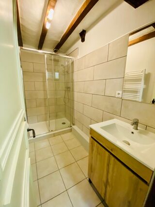  Maison à louer 4 pièces 66 m²