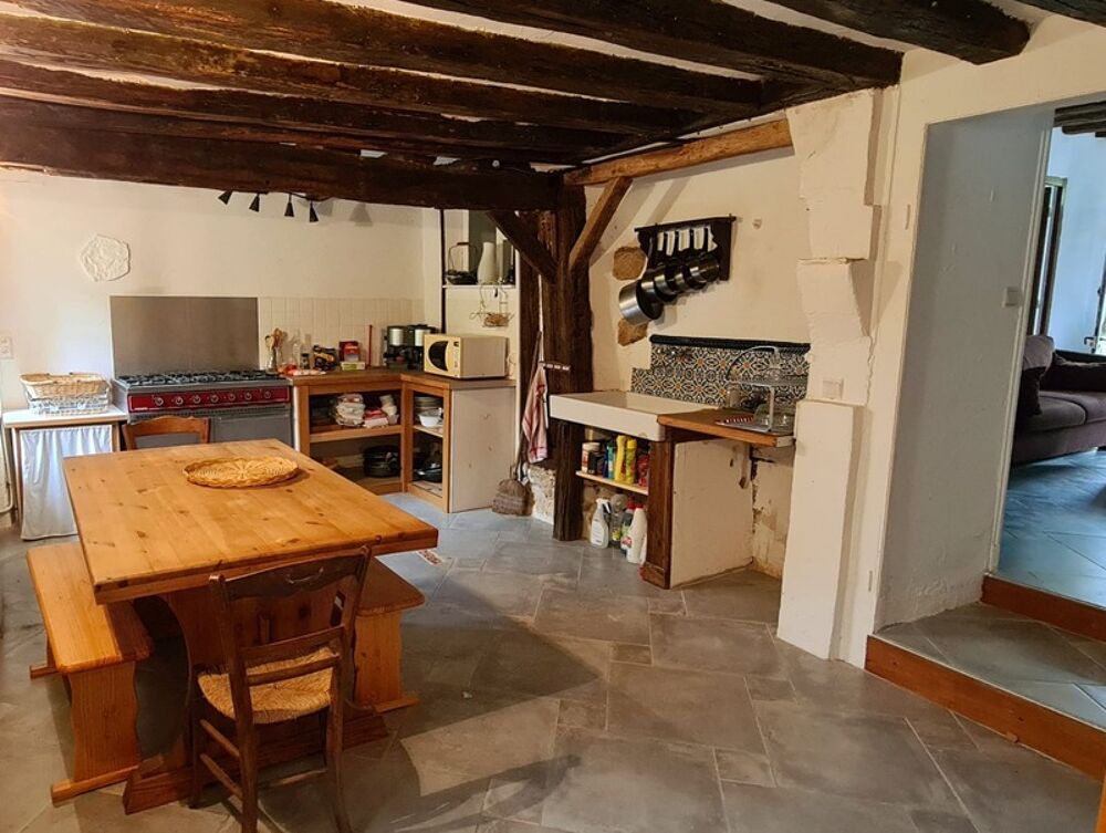 Maison 4 pièces - bail de location en cours - CHAMPIGNELLES (89)