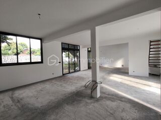  Villa à vendre 5 pièces 200 m²