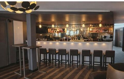   CESSION DE DROIT AU BAIL – BAR LOUNGE – PETITE RESTAURATION – EMPLACEMENT N°1 – CENTRE NANTES 