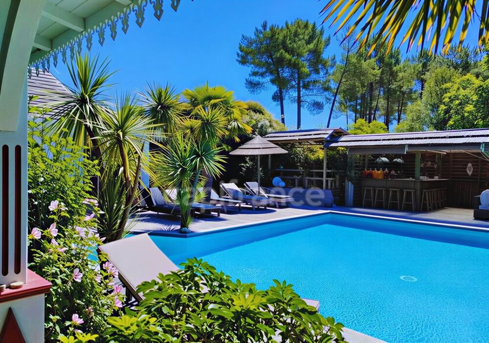 Vente Maison LACANAU - PROCHE LAC ET CENTRE VILLE - MAISON 250M2 SUR 2000M2 – PISCINE SPA SAUNA Lacanau