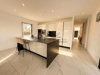  Maison à vendre 7 pièces 266 m²