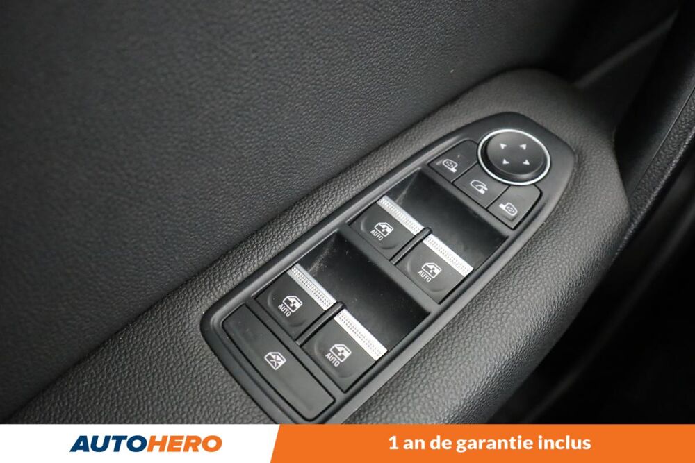 Captur 1.6 E-Tech Plug-in Intens 160 ch 2021 occasion 92130 Issy-les-Moulineaux