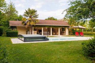  Propriété/château à vendre 7 pièces 236 m²