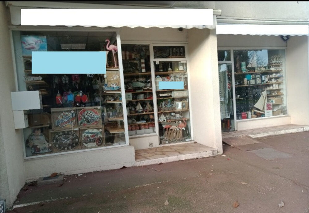   Dpt Charente Maritime (17), � vendre LA PALMYRE Local commercial 