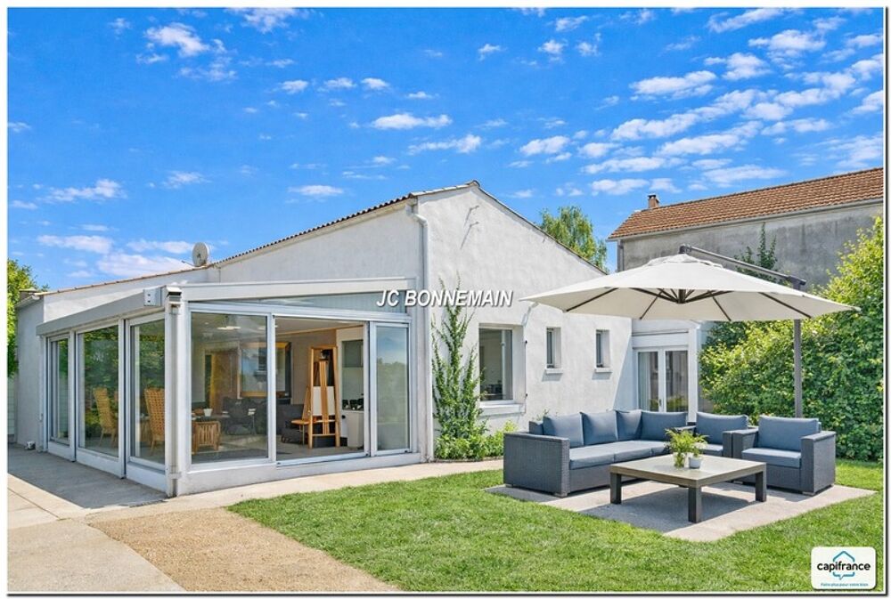 Maison plain-pied à vendre proche Plages - LE CHATEAU D'OLERON (17) - 135 m² habitables - Terrain 1400 m² - 4 pièces
