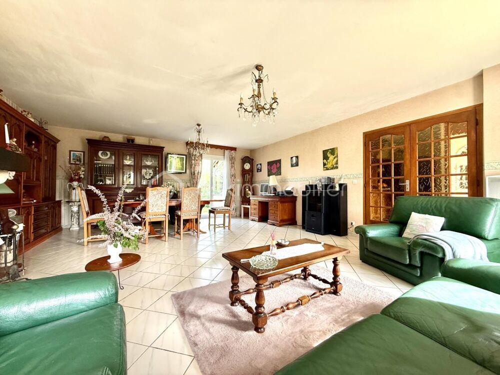 GENAS - Jolie maison au calme avec 4 chambres + studio