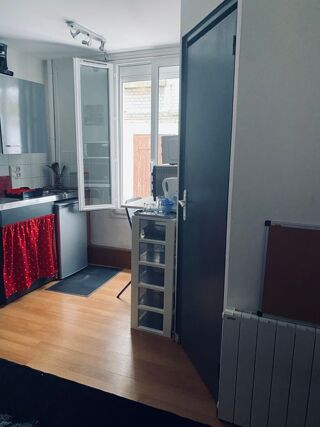  Appartement à louer 1 pièce 19 m²