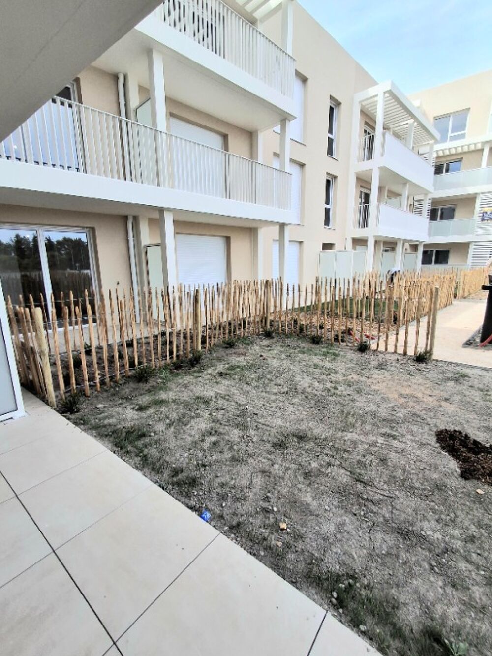 Location Appartement T1 NEUF avec terrasse et parking à MONTEUX Monteux