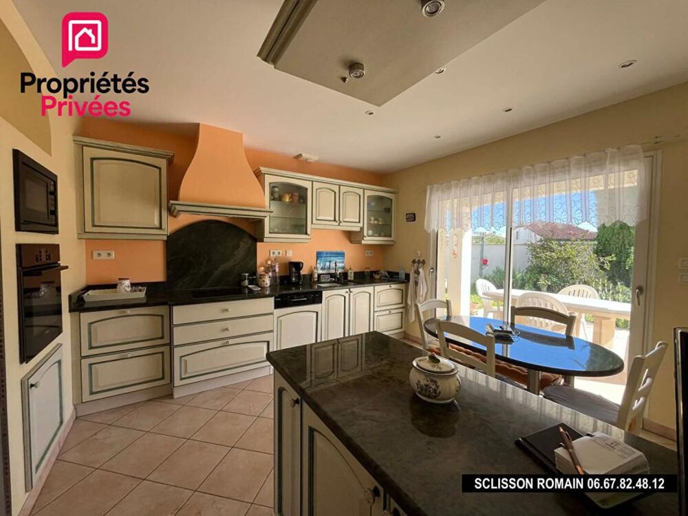 Maison Cozes 7 pièces 181 m2 - 5 chambres - jardin clos