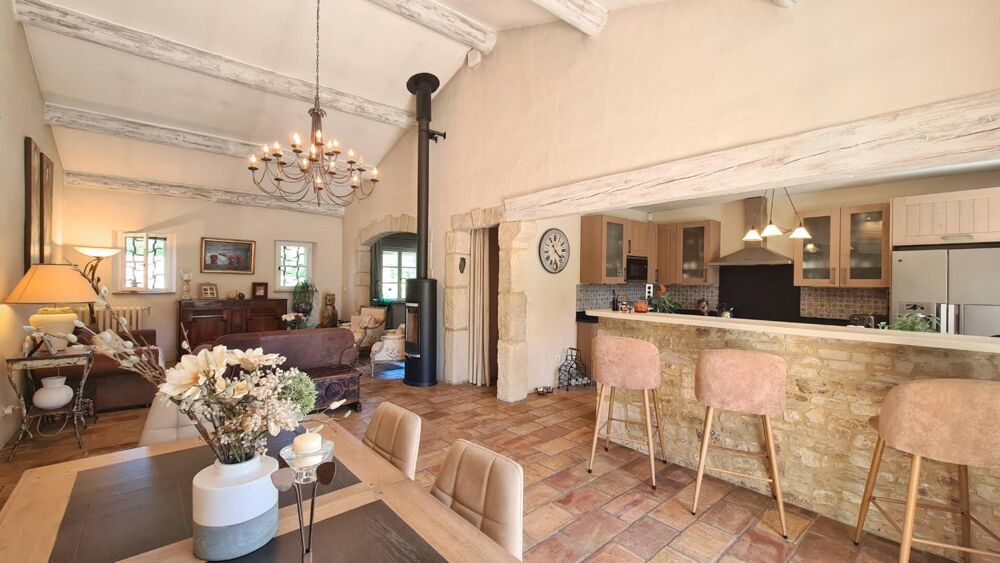 Vente Maison Maison de caractère avec piscine Uzes