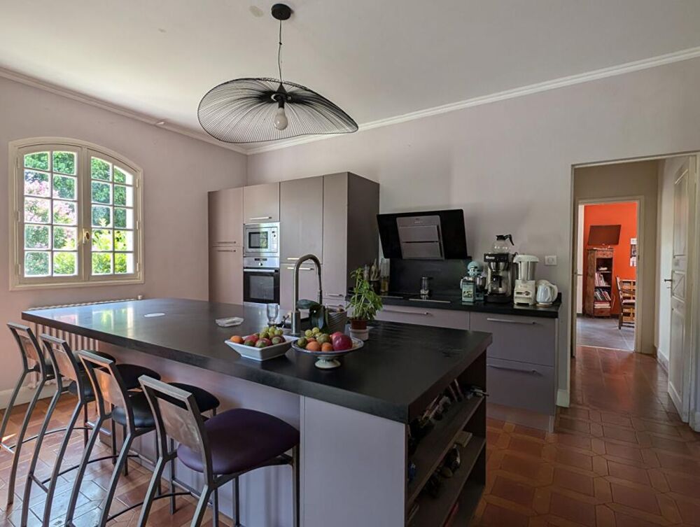 à vendre  Propriété/château Arnaud-Guilhem (31360)