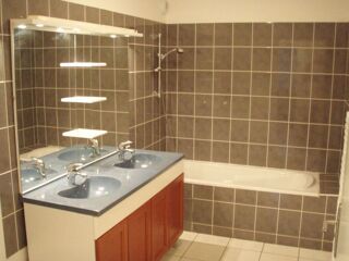  Appartement � louer 5 pi�ces 120 m�