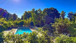  Maison  vendre 15 + pices 600 m