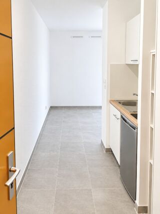 Location Appartement Studio avec parking à La Garde La garde