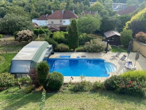   Longwy - Mont-Saint-Martin, Villa d'exception de 500 m� - 37 ares de terrain - piscine et tennis Villa - 15 + pi�ce(s) - 500 m�