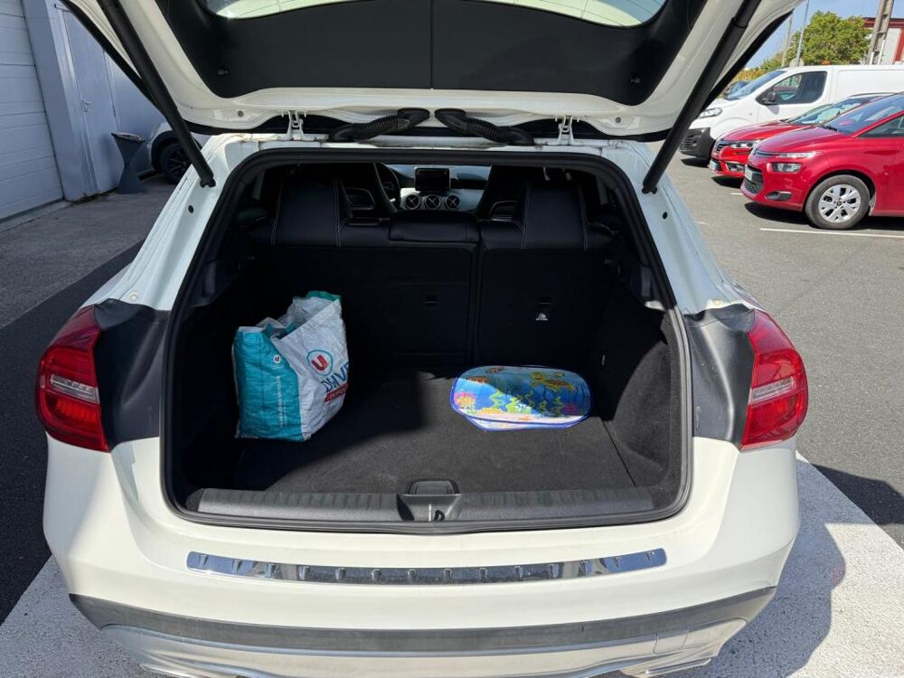 Classe GLA 220D 4-MATIC 7G-DCT 2.2 170CH FASCINATION GARANTIE 6 MOIS / 2016 occasion 36300 Le Blanc