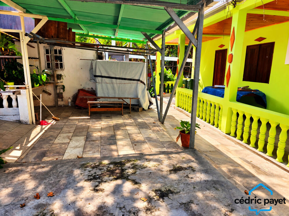 Vente Maison Maison à  rénover à vendre F4  SAINT PIERRE (974) Saint pierre