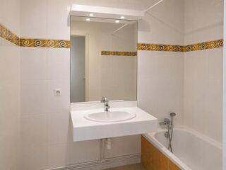  Appartement à louer 2 pièces 45 m²