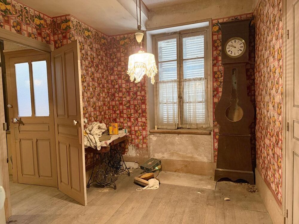 Maison ancienne de 138 m2 avec dépendances