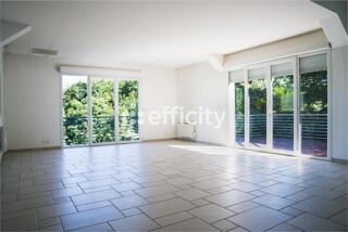  Villa � vendre 9 pi�ces 230 m�