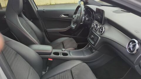 Classe GLA I 200 156 7G-Tronic Fascination - Automatique Toit ouvrant 2017 occasion 59480 La Bassee