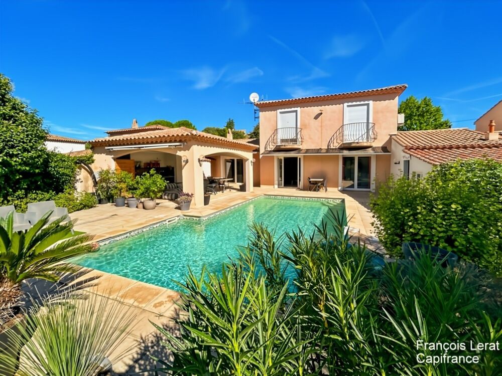 Vente Maison Maison de ville provençale à vendre 5 pièces DRAGUIGNAN (83) avec piscine et jardin arboré- 127,61 m2 loi Carrez - 470 000 € hon Draguignan