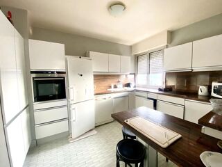  Appartement � vendre 8 pi�ces 168 m�