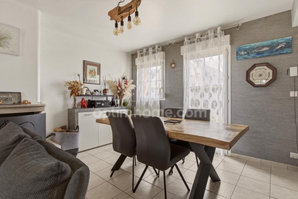 Vente Maison HONFLEUR - MAISON FAMILIALE - 5 PIECES - 4 CHAMBRES DONT UNE SUITE DE PLAIN PIED - JARDIN DE 450 M2 - GARAGE ET PARKING Honfleur