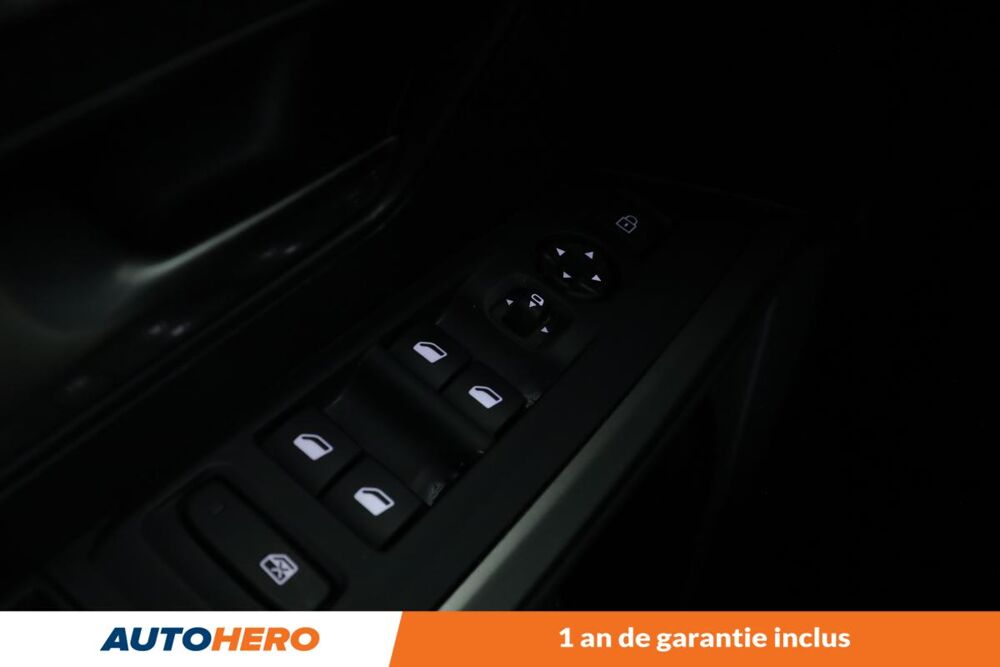 3008 1.2 Hybrid Allure e-DCS6 136 ch 2025 occasion 92130 Issy-les-Moulineaux
