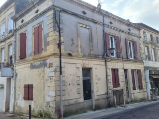  Immeuble à vendre 8 pièces 180 m²